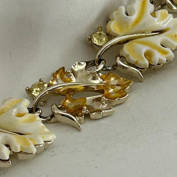 4/$100 LISNER 1960 gold choker DIY repair 15 inches 💛 - Picture 6 of 9